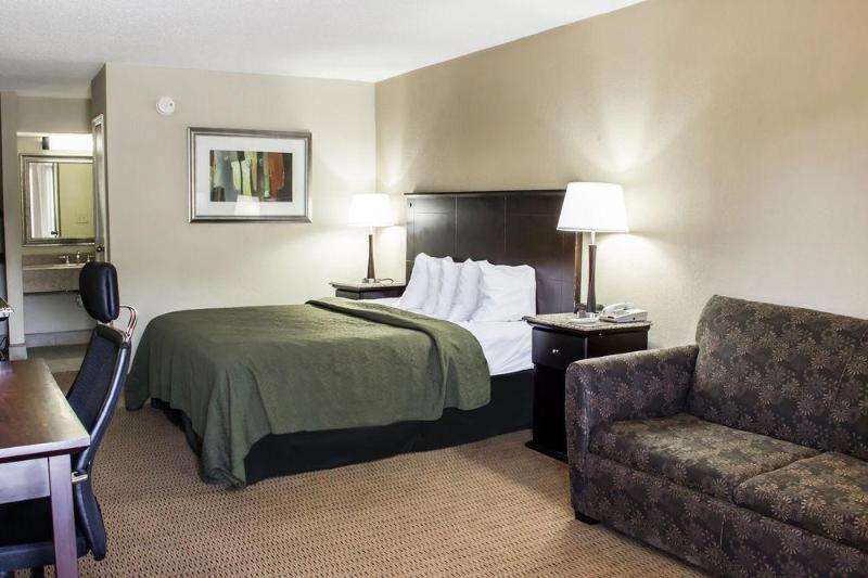 ホテル Quality Inn & Suites