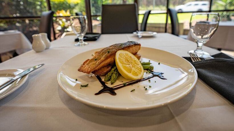 Quality Hotel Robertson Gardens