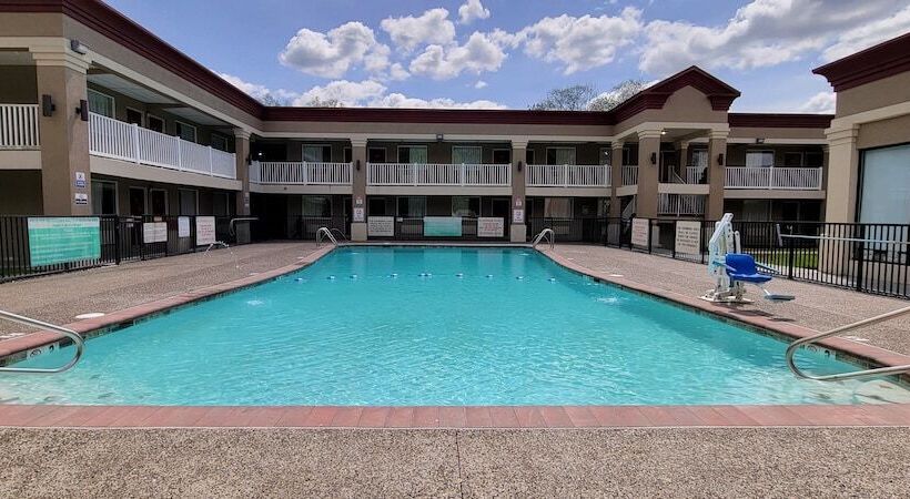 Отель Red Roof Inn Bordentown  Mcguire Afb