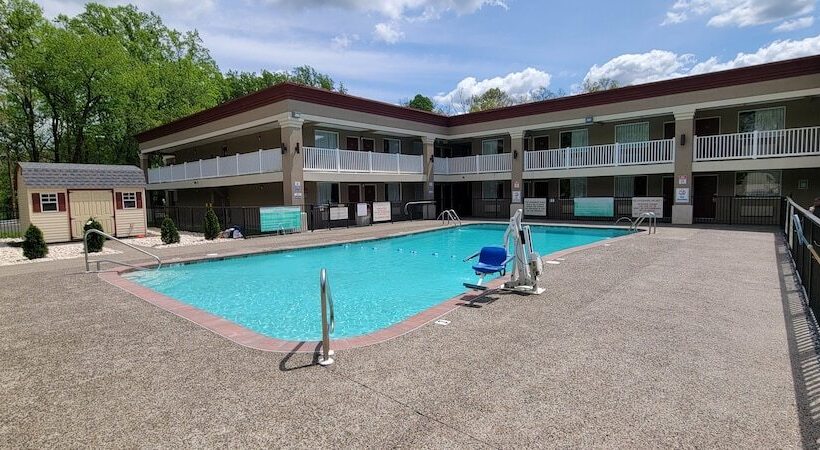 Отель Red Roof Inn Bordentown  Mcguire Afb