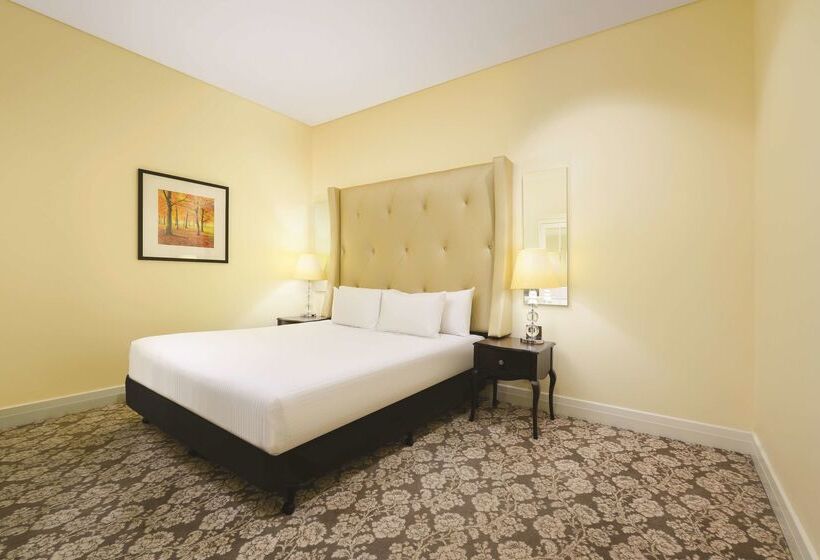 Rendezvous Hotel Melbourne