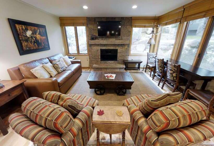 هتل Tamarack Townhomes   Coraltree Residence Collection