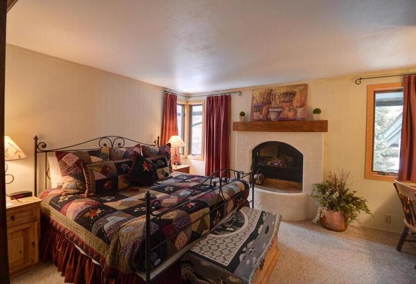 هتل Tamarack Townhomes   Coraltree Residence Collection