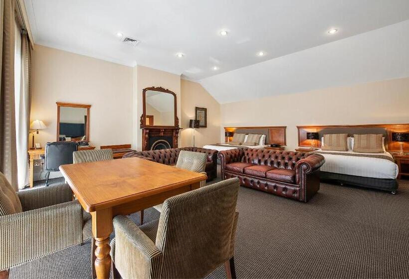 The Grand Hotel Launceston