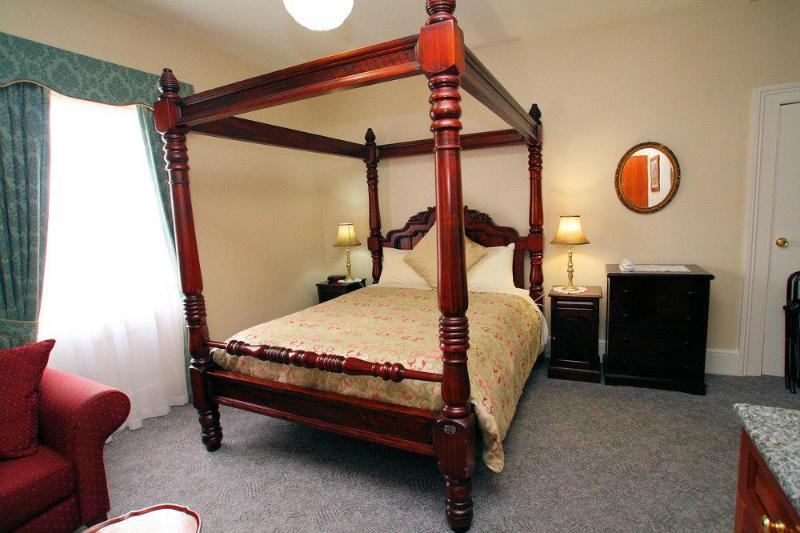 هتل The Lodge On Elizabeth Boutique