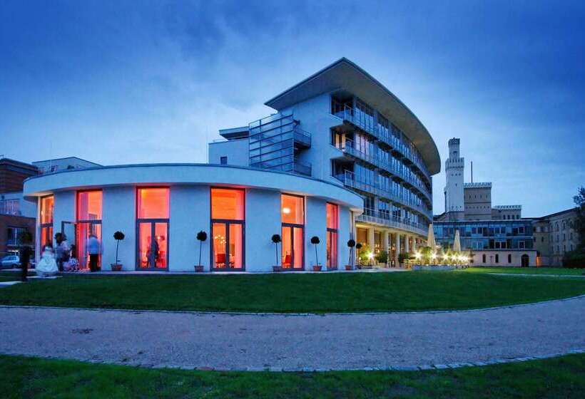 هتل Vienna House By Wyndham Havelufer Potsdam