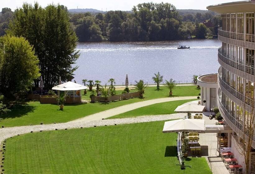 هتل Vienna House By Wyndham Havelufer Potsdam