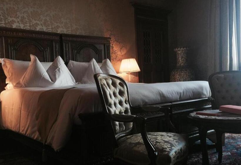 هتل Villa Fiordaliso