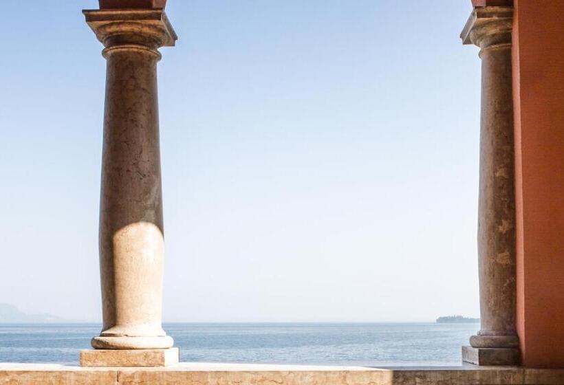 هتل Villa Fiordaliso