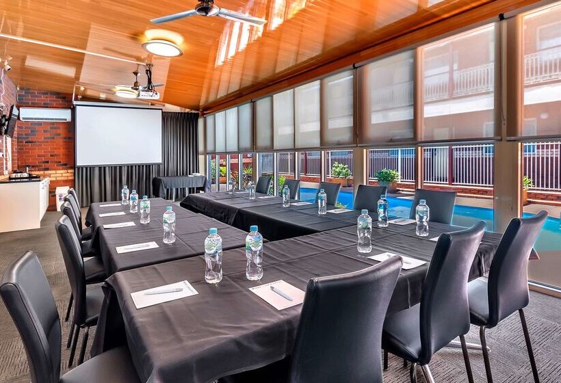 Quality Inn Railway Motel