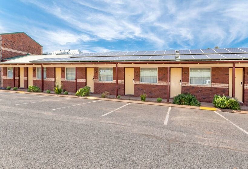 Quality Inn Railway Motel