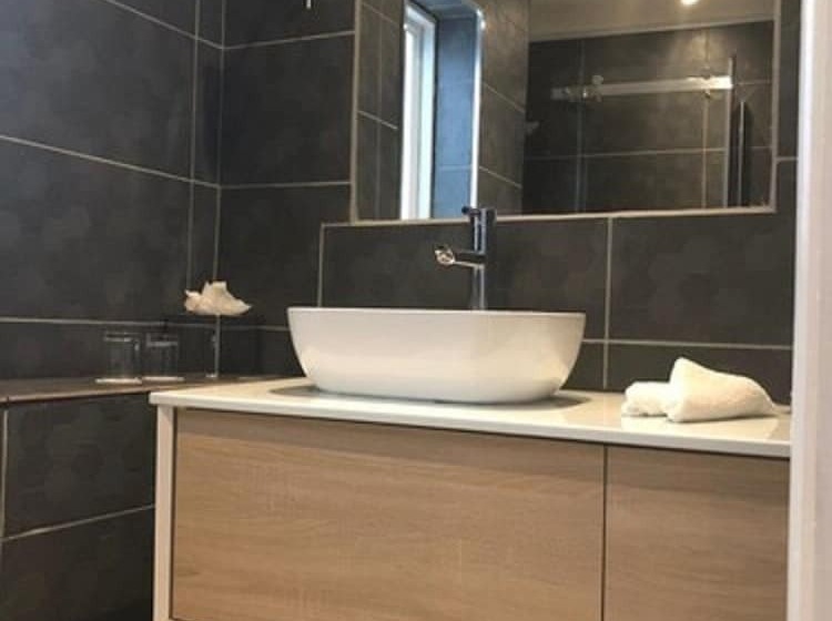 هتل Berjaya Eden Park London