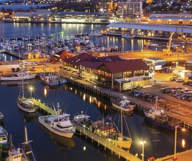 هتل Grand Chancellor Hobart