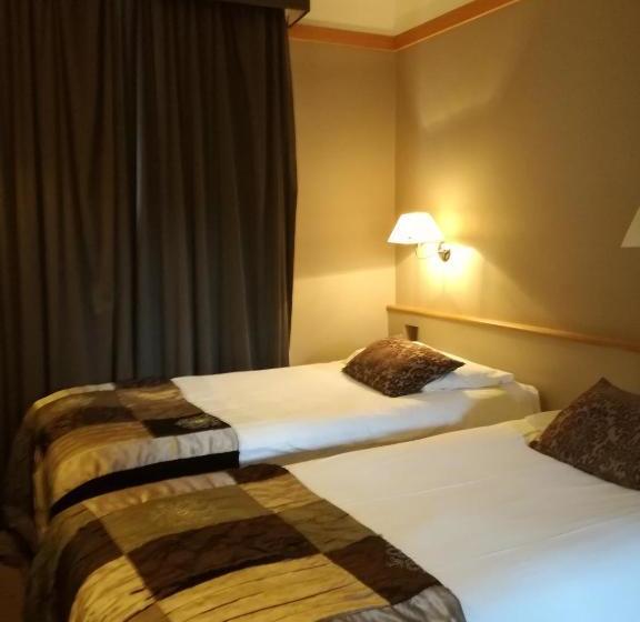 בית מלון כפרי Leeson Inn Downtown