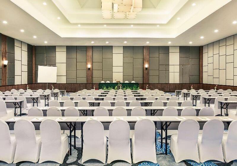 هتل Manado Tateli Resort And Convention