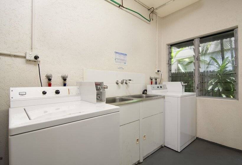 هتل Port Douglas Retreat