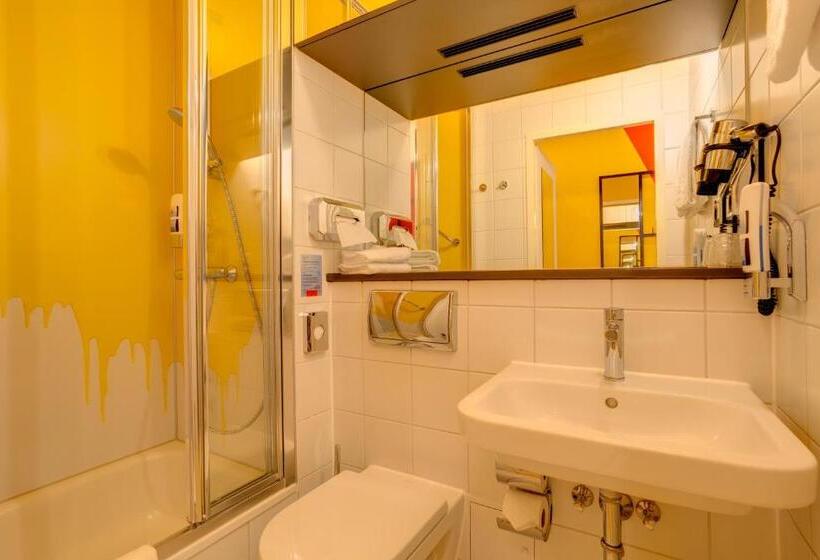 Meininger Hotel Leipzig Hauptbahnhof