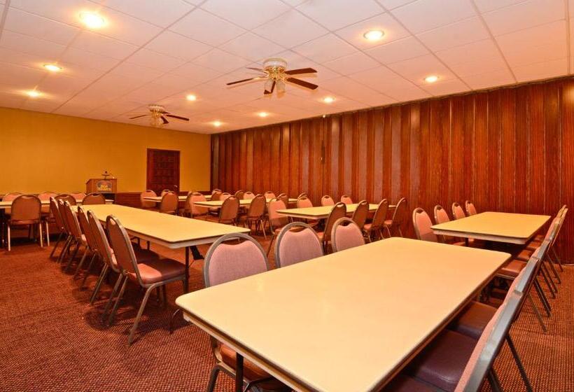 فندق Americas Best Value Inn Iola