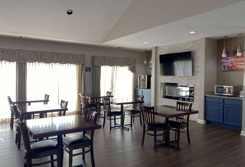 فندق Americinn By Wyndham Fort Atkinson