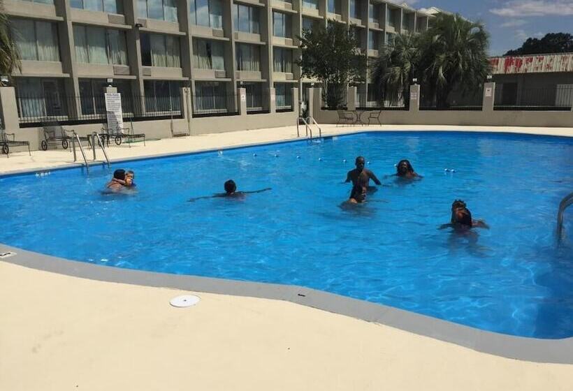 فندق Araamda Inn