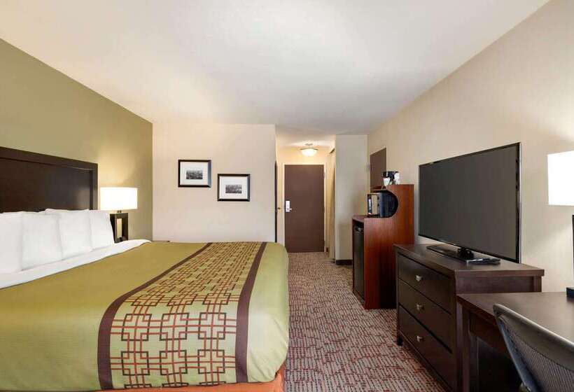 هتل Baymont By Wyndham Augusta West