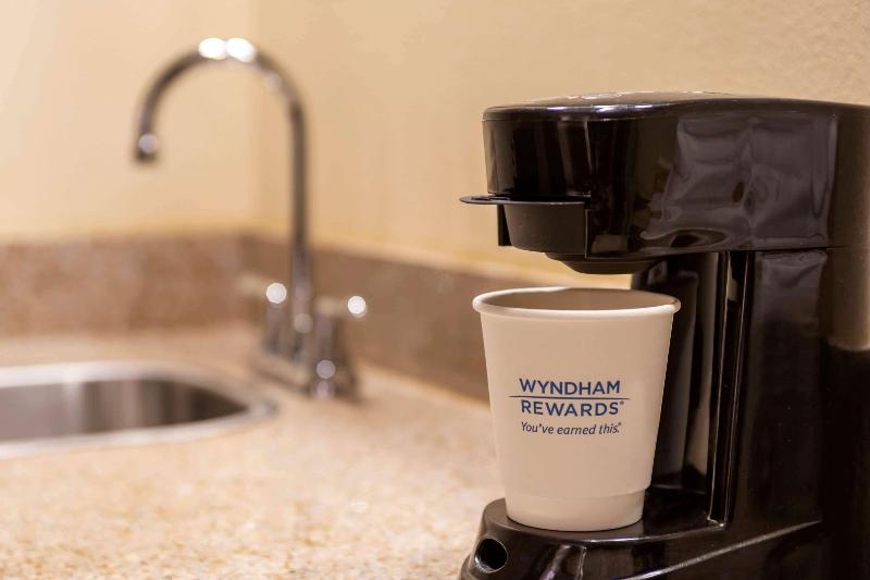 هتل Baymont By Wyndham Augusta West