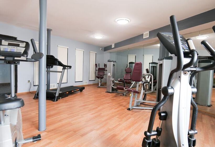 هتل Baymont By Wyndham Flint Airport North