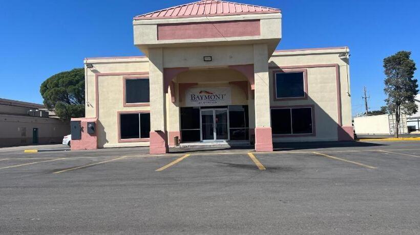 هتل Baymont By Wyndham Odessa University Area