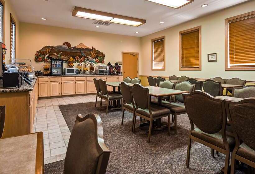 Отель Best Western Inn At The Rogue