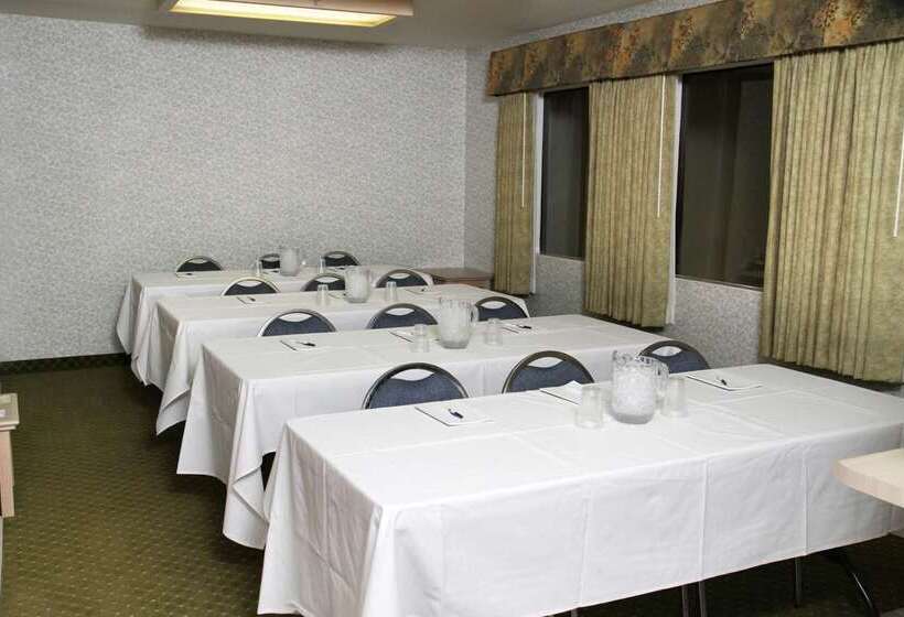 Отель Best Western Inn At The Rogue