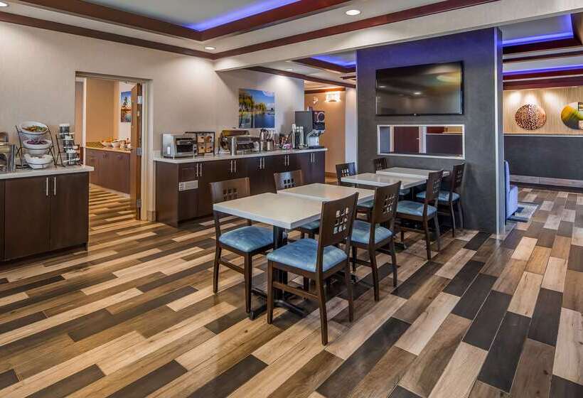 فندق Best Western Plus Barrie