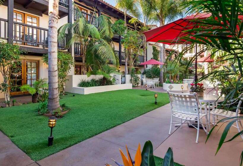 בית מלון כפרי Best Western Plus Carpinteria Inn