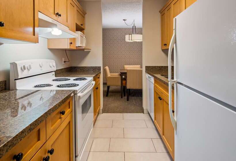 فندق Best Western Plus Country Meadows Inn