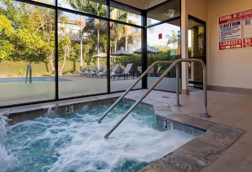 فندق Best Western Plus Newport Mesa Inn