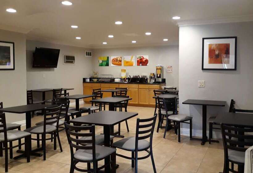 호텔 Clarion Pointe El Cajon San Diego East
