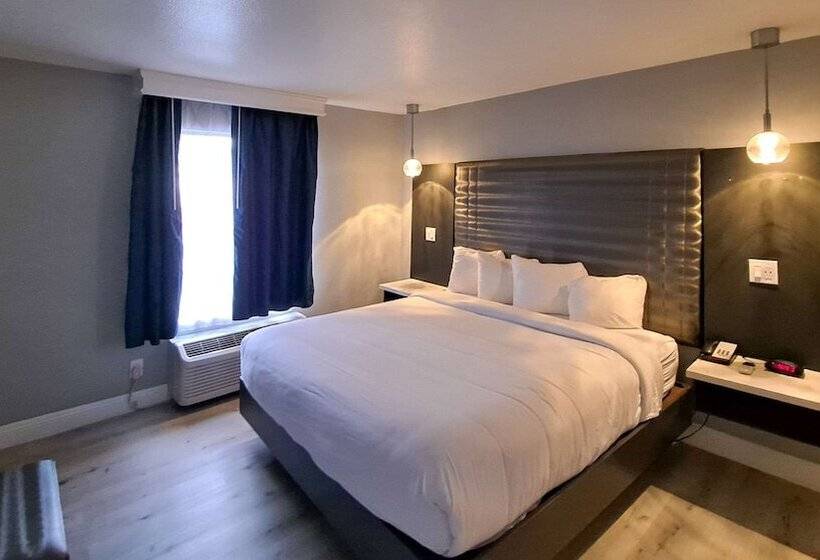호텔 Clarion Pointe El Cajon San Diego East