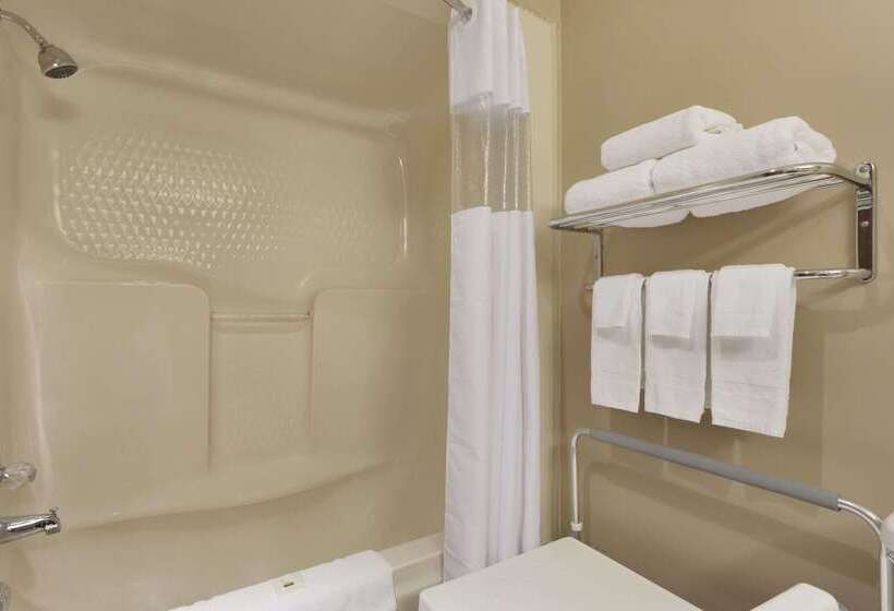 בית מלון כפרי Days Inn By Wyndham Dalhousie