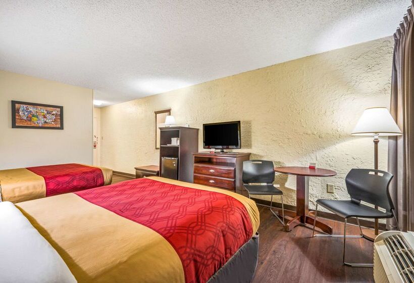 فندق Econo Lodge Corinth
