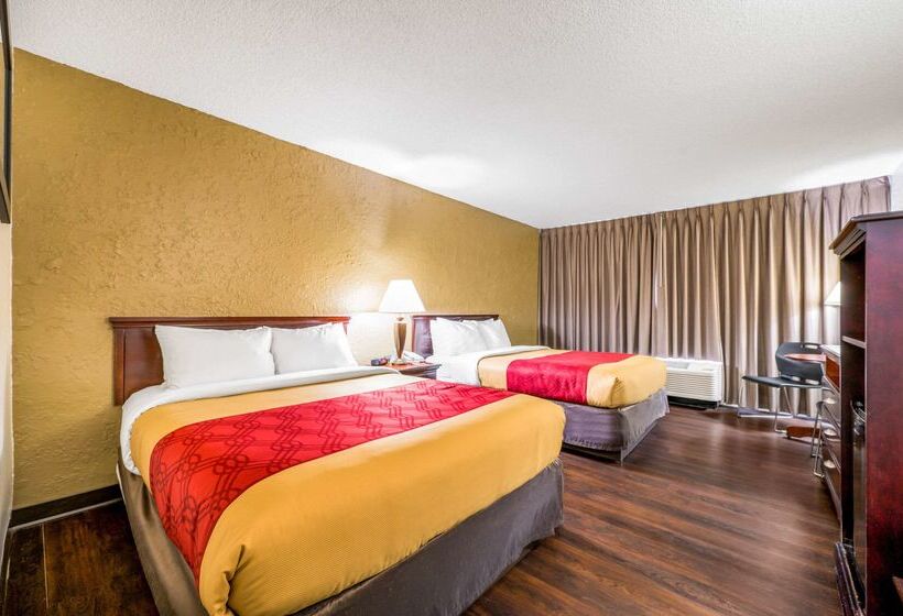 فندق Econo Lodge Corinth