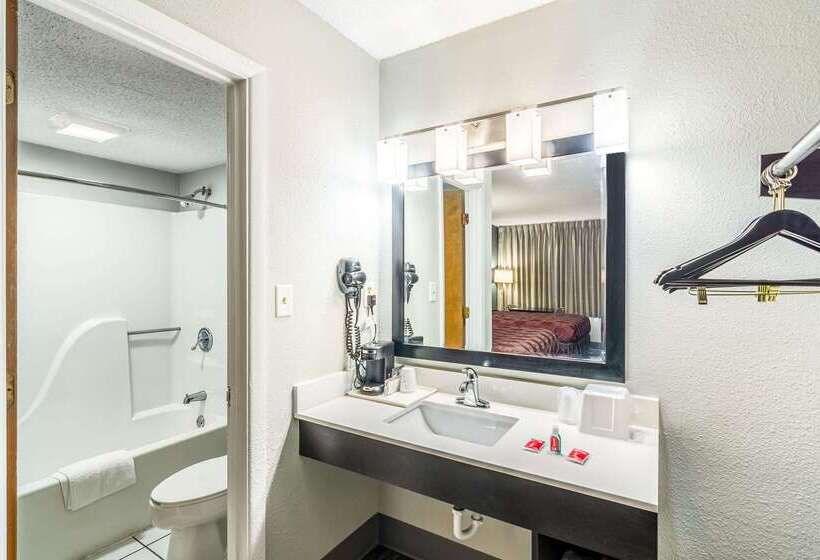 فندق Econo Lodge