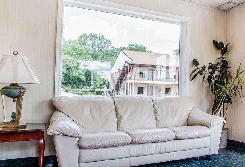 Отель Econo Lodge Douglassville Pottstown