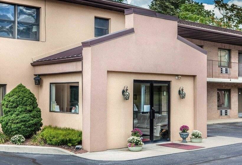 Отель Econo Lodge Douglassville Pottstown