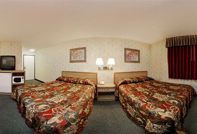 בית מלון כפרי Econo Lodge
