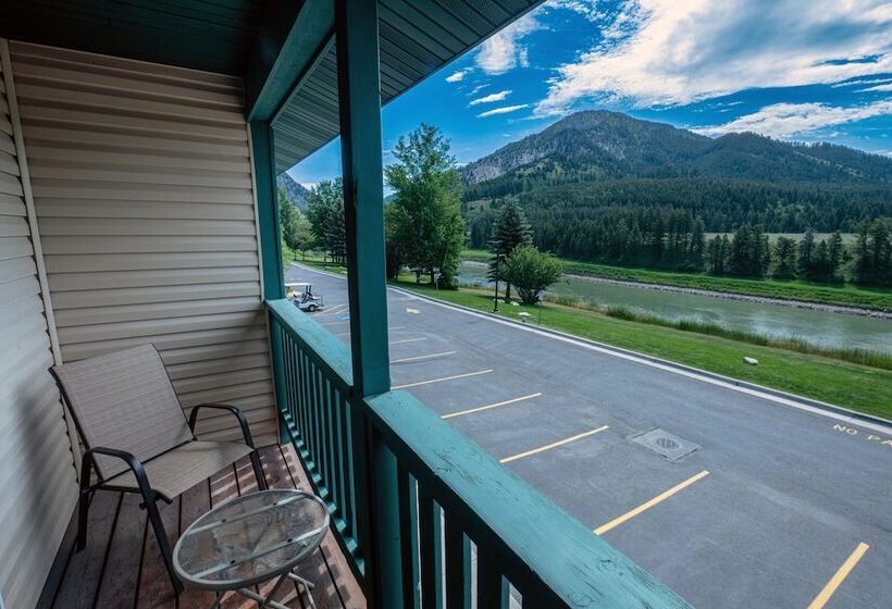 فندق Flying Saddle Resort And Steak House