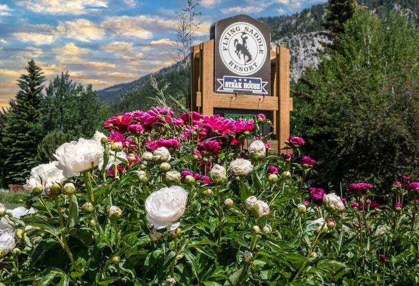 فندق Flying Saddle Resort And Steak House