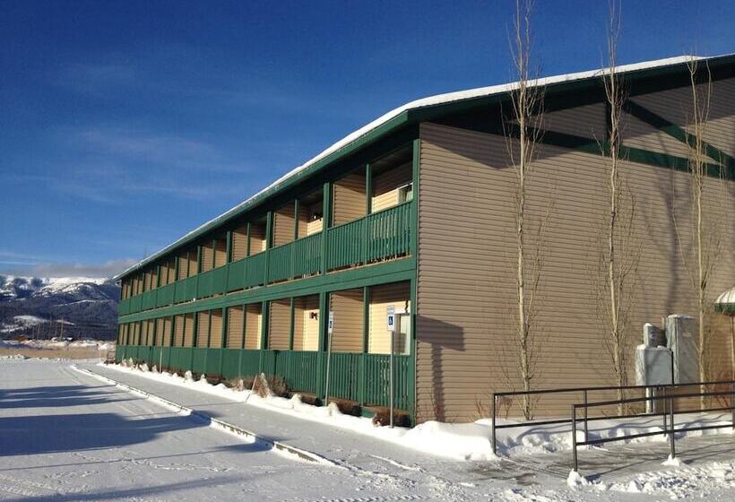 فندق Flying Saddle Resort And Steak House