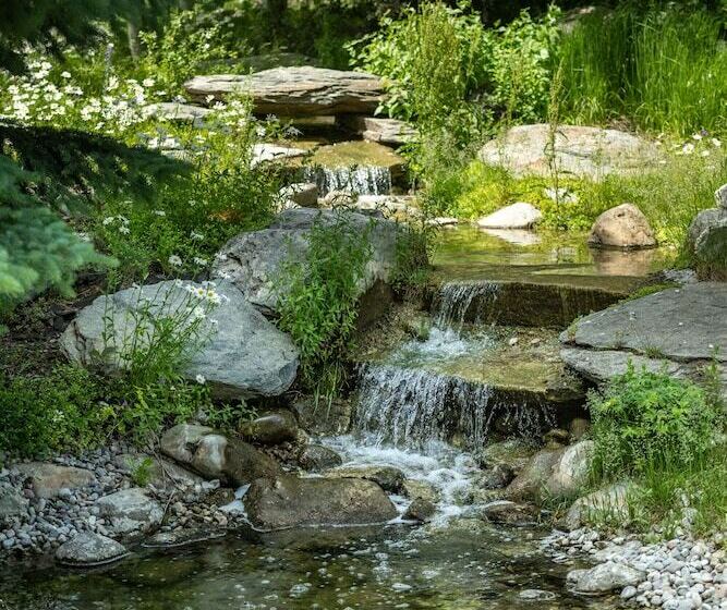 فندق Flying Saddle Resort And Steak House