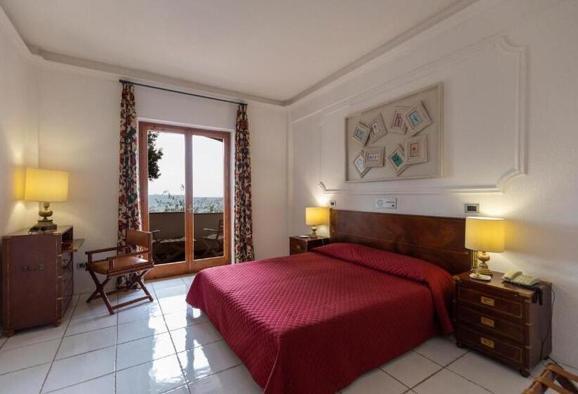 Grand Hotel De Rose