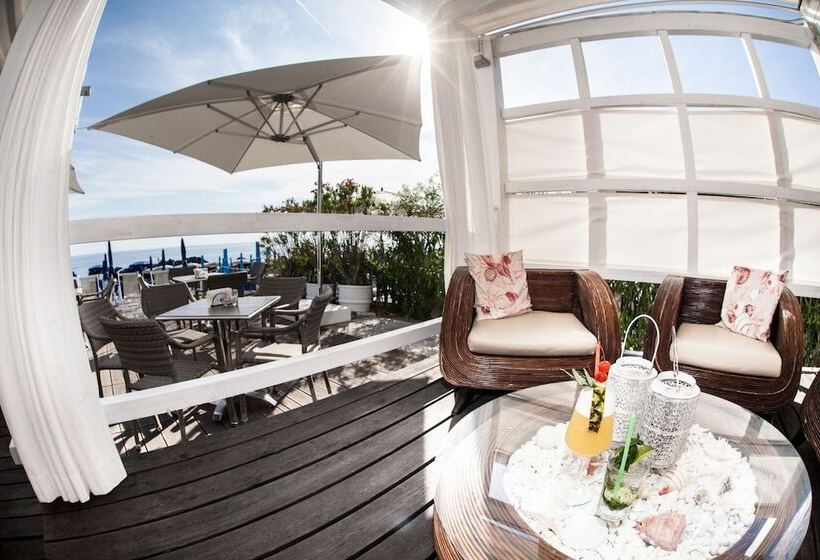 Grand Hotel De Rose