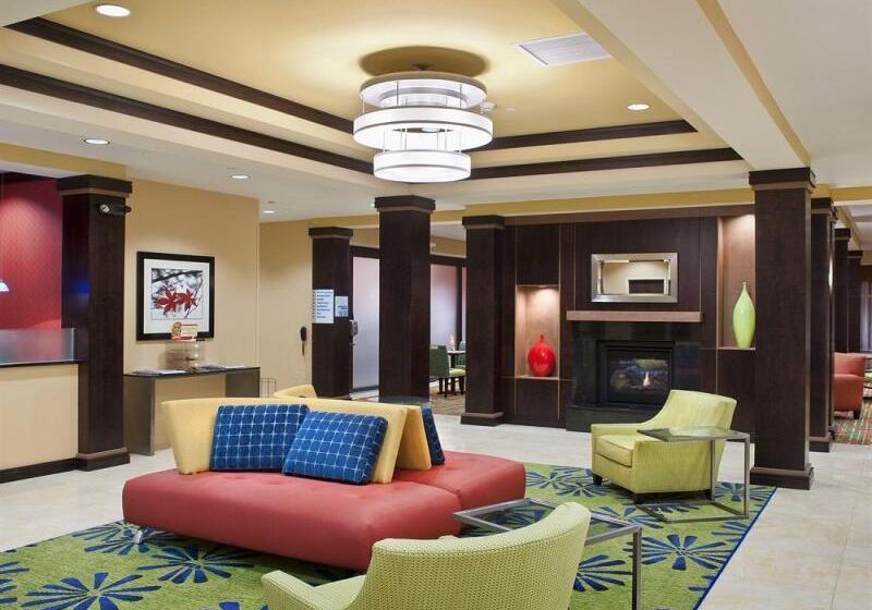 هتل Holiday Inn Express & Suites Dayton South   I 675, An Ihg